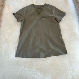 Figs Heathered Olive/ Heather Olive. Small Catarina